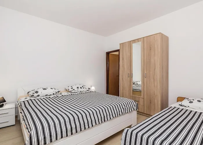Apartment Lovely In Barbat With Wifi *